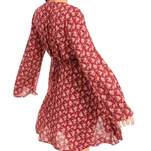 AMERICAN RAG CIE Juniors Floral Printed Bell Sleeve Mini Dress - Size Large - Picture 3 of 16